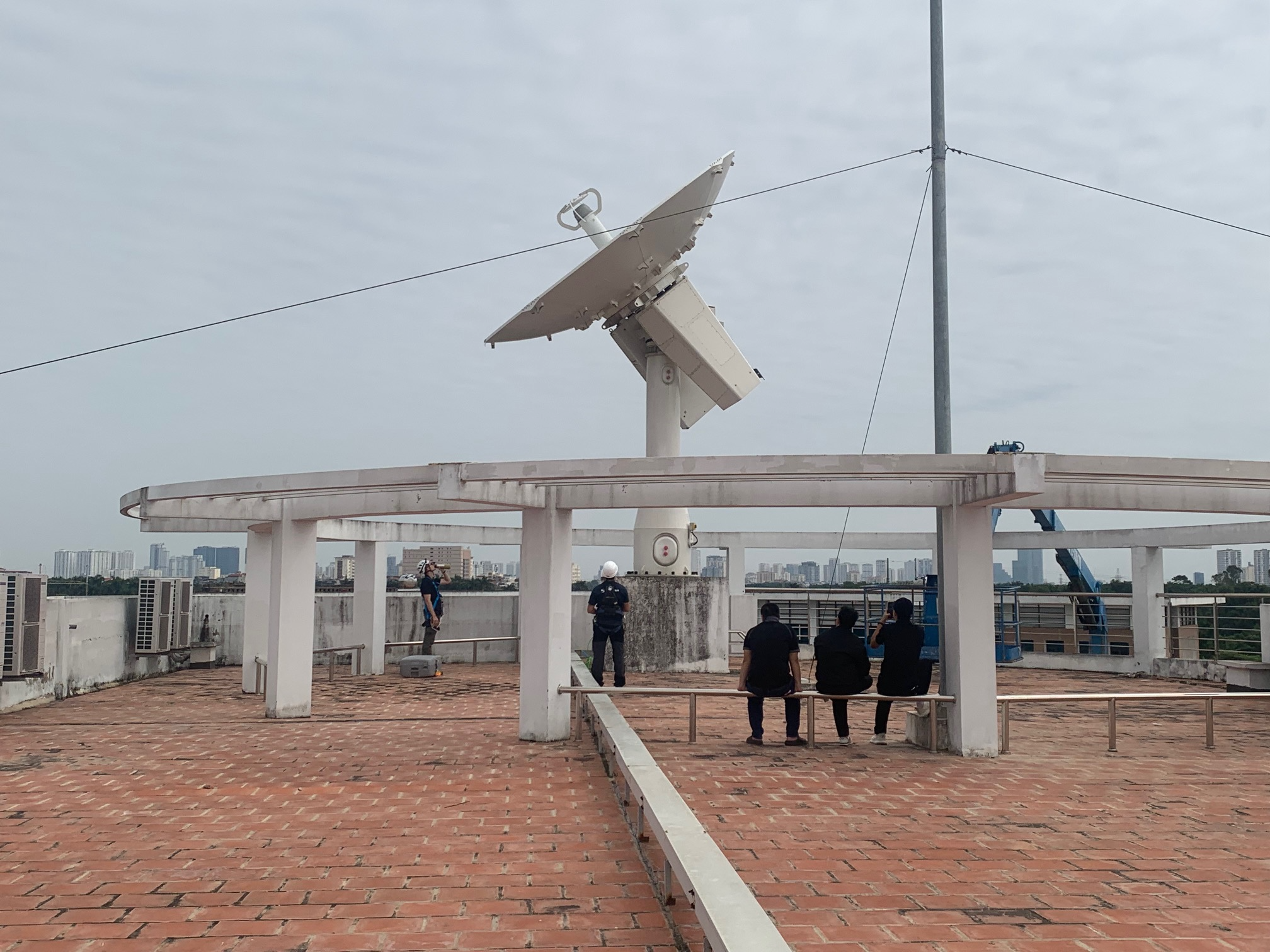 Công tác bảo trì thiết bị Trạm thu ảnh viễn thám KOMPSAT-3A